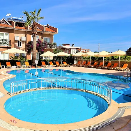 アパートホテル Dolunay ダルヤン